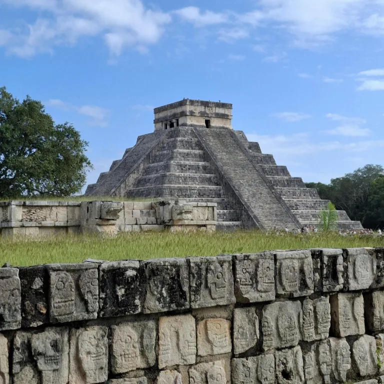 El Castillo Pyramid and Tzompantli Skull Platform at Chichén Itzá